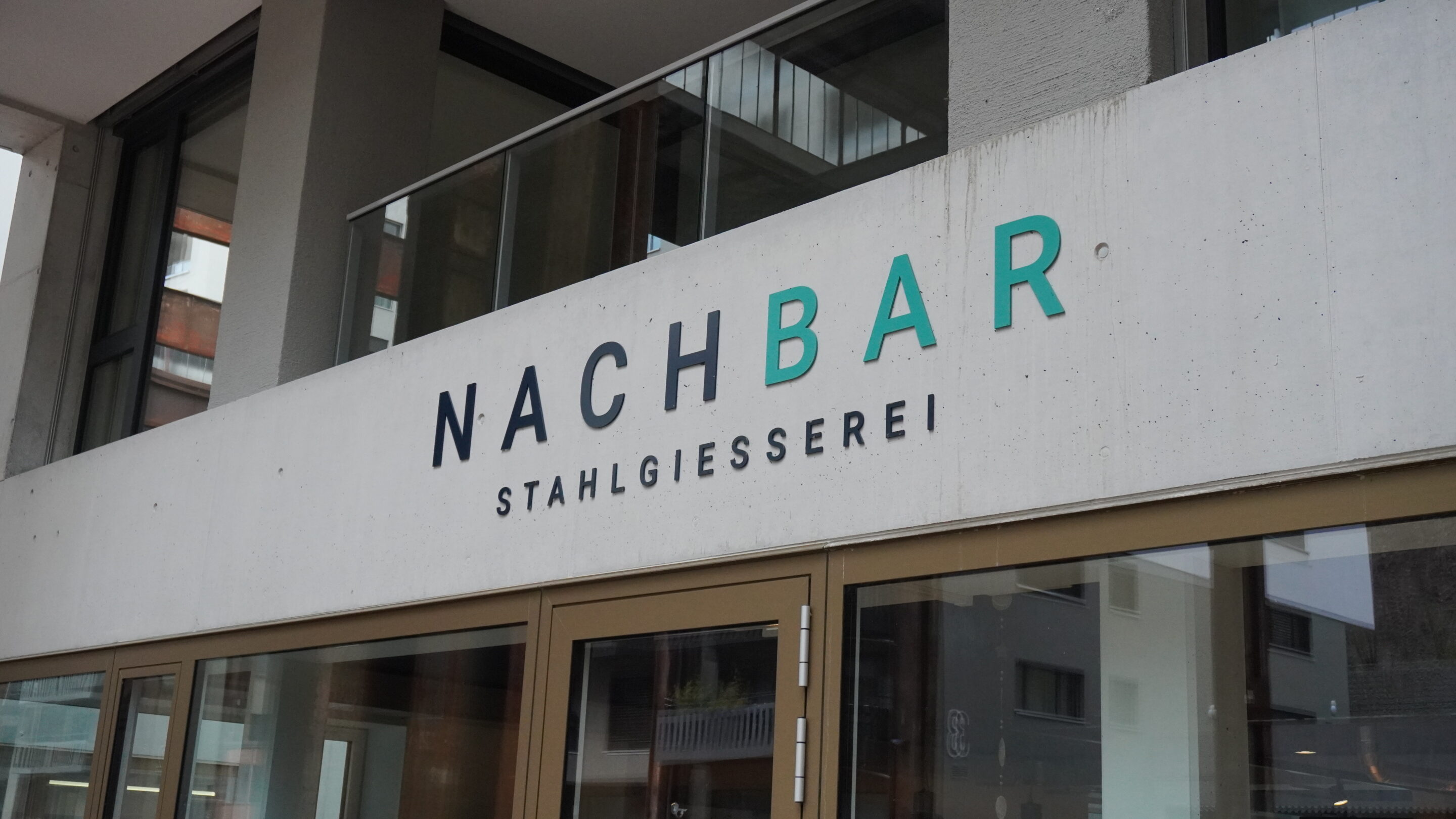 NACHBAR Offeni TuÌˆre (2)